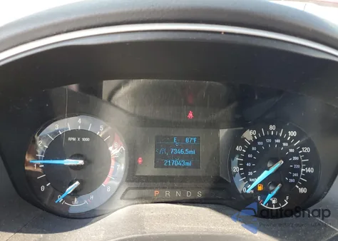 2013 Ford Fusion S z USA, uszkodzony, nr VIN 3FA6P0G71DR271475